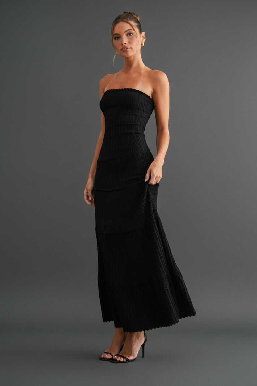 Scallop Trim Strapless Pleated Dress